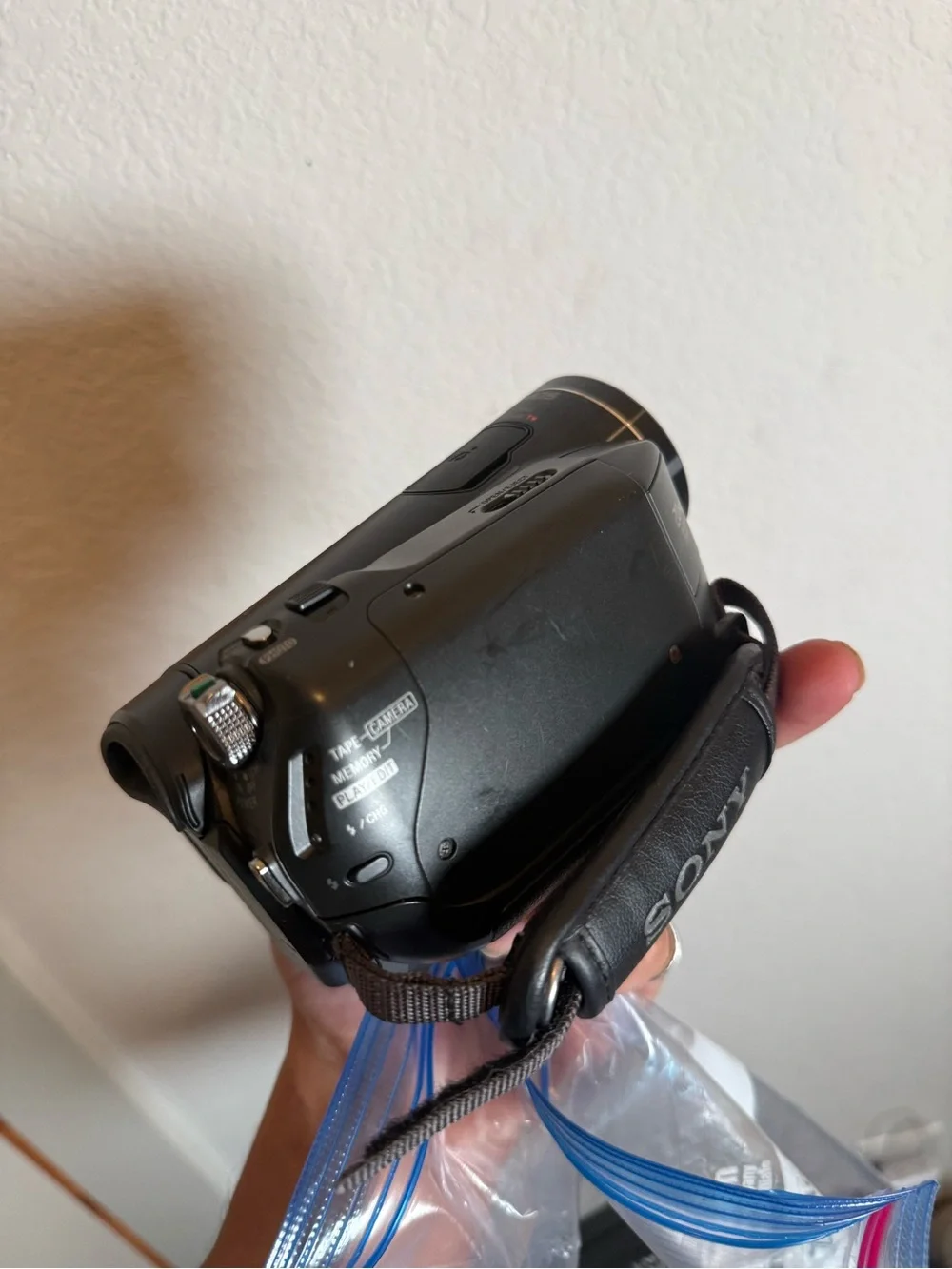 Sony mini dv rare retro digital camera HDV Handycam Camcorder music video hc9